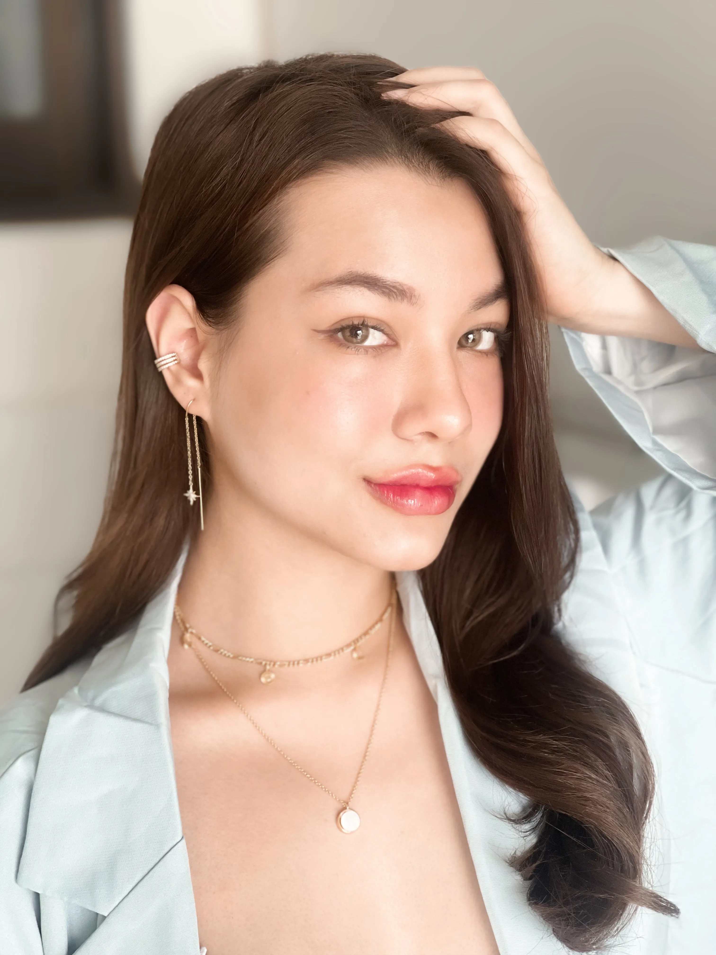 3 Crystal Roles Ear Cuff