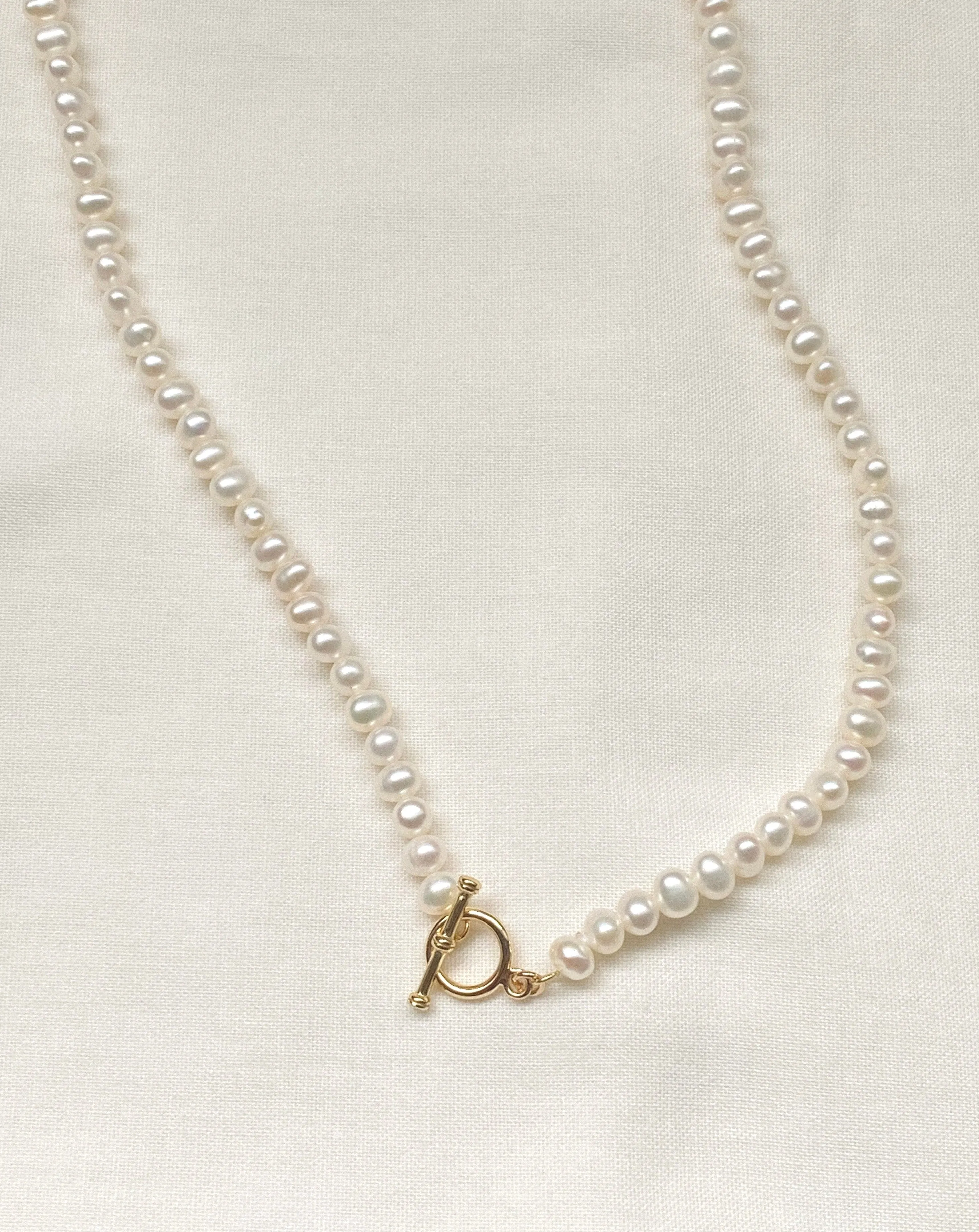 Adeline Pearl Strand Choker
