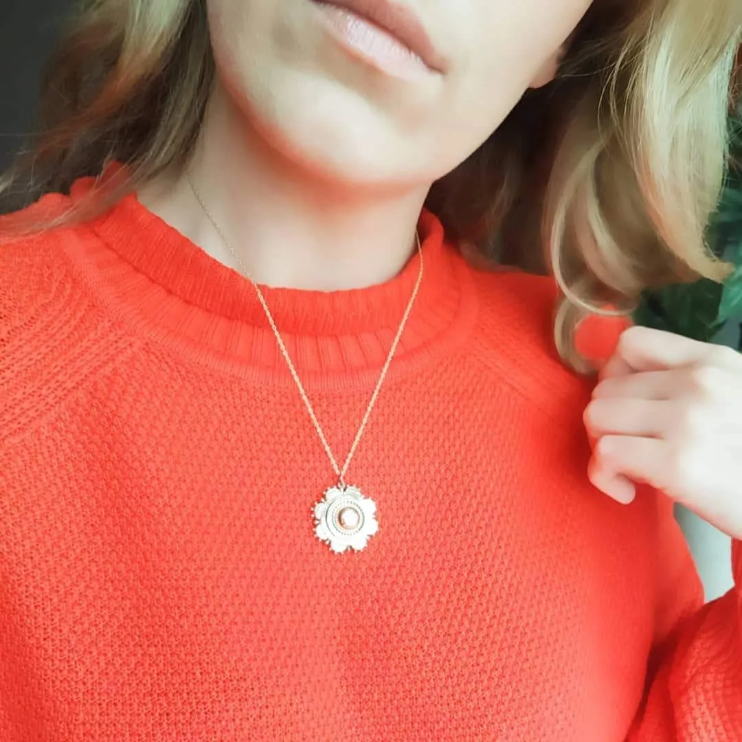 Antique Victorian Yellow Gold Sunshine Locket Necklace