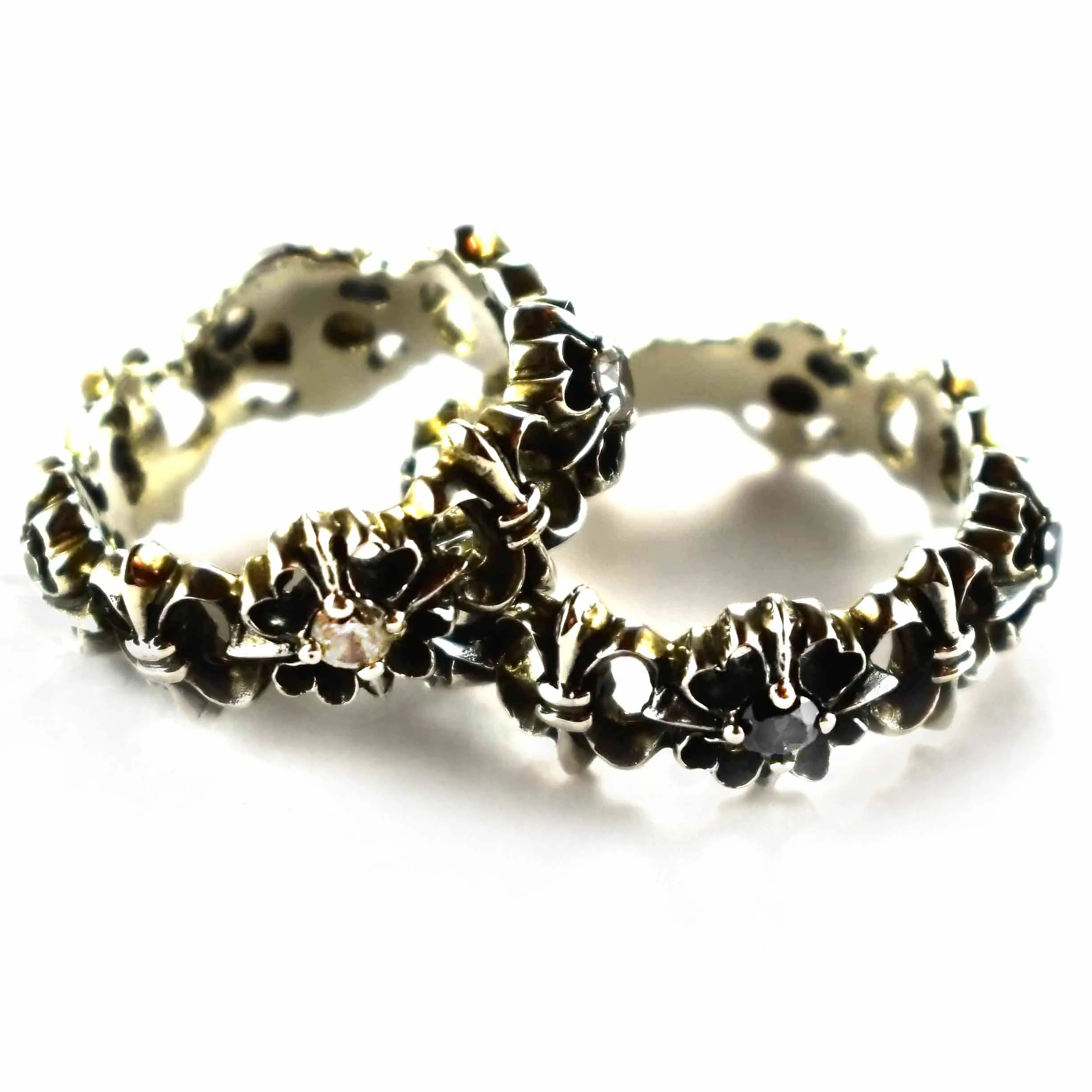 Cross & Scout pattern silver couple ring