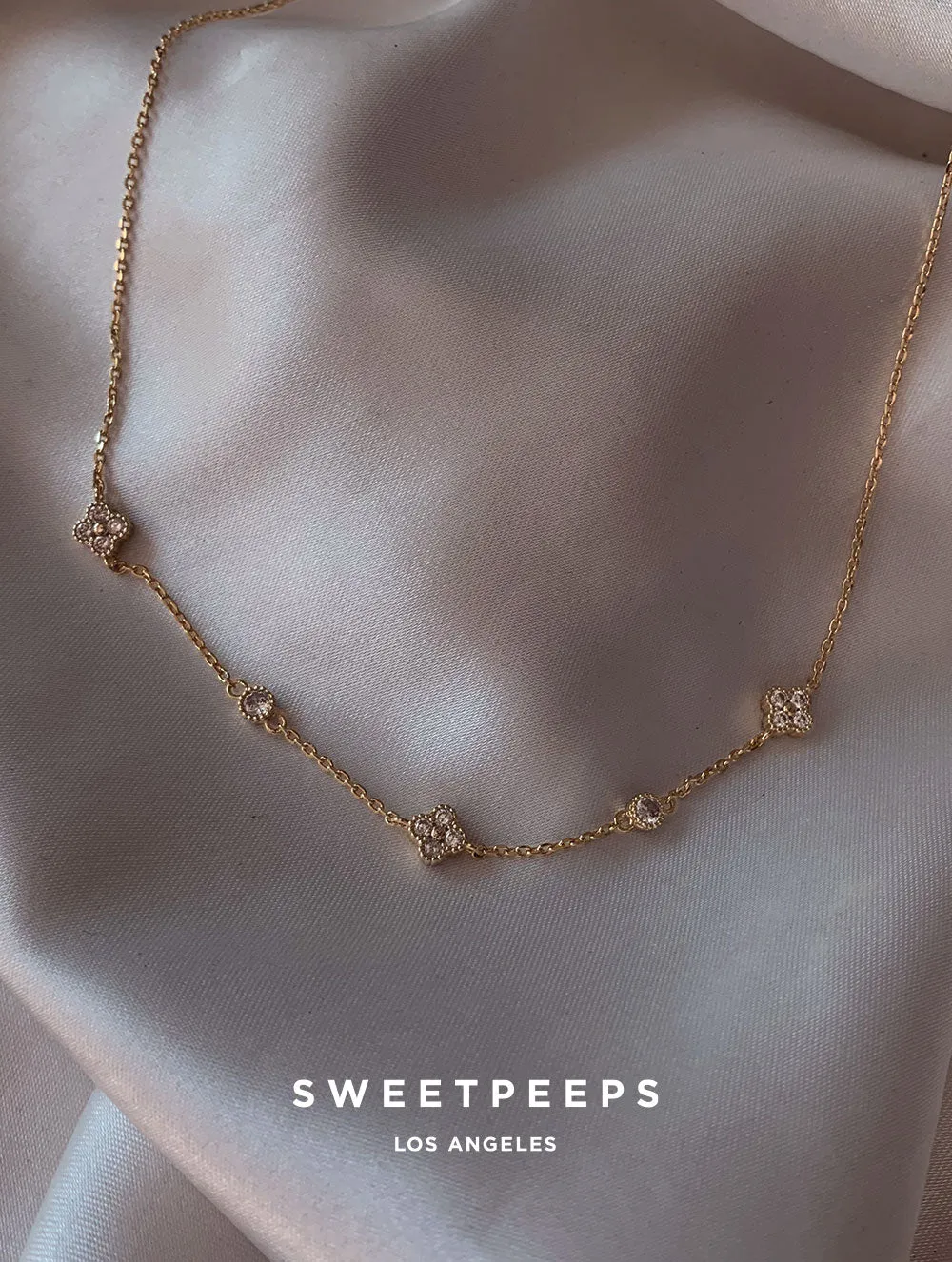 Hikari Delicate Clover Necklace