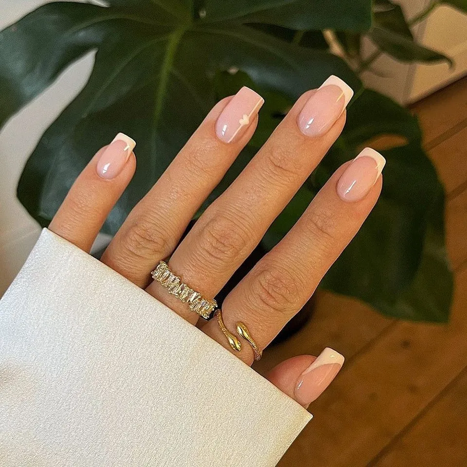 Jada Baguette Cut CZ Adjustable Ring | Gold