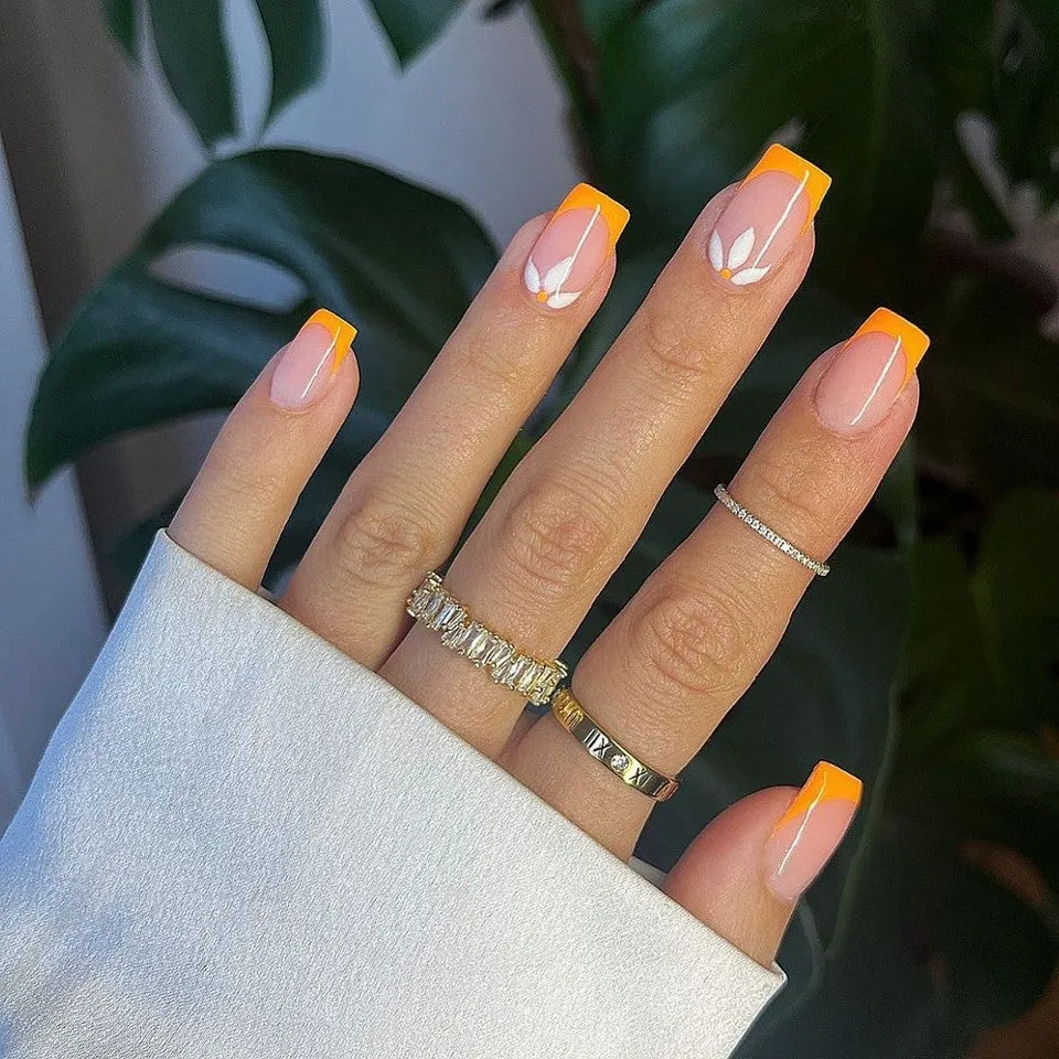 Jada Baguette Cut CZ Adjustable Ring | Gold