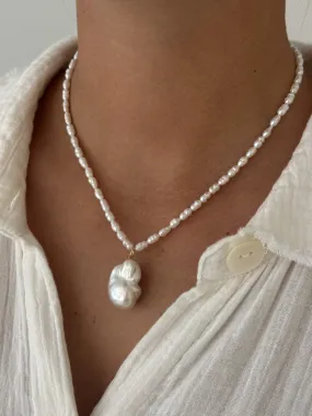 Elegant White Freshwater Pearl Necklace - Kristina Design