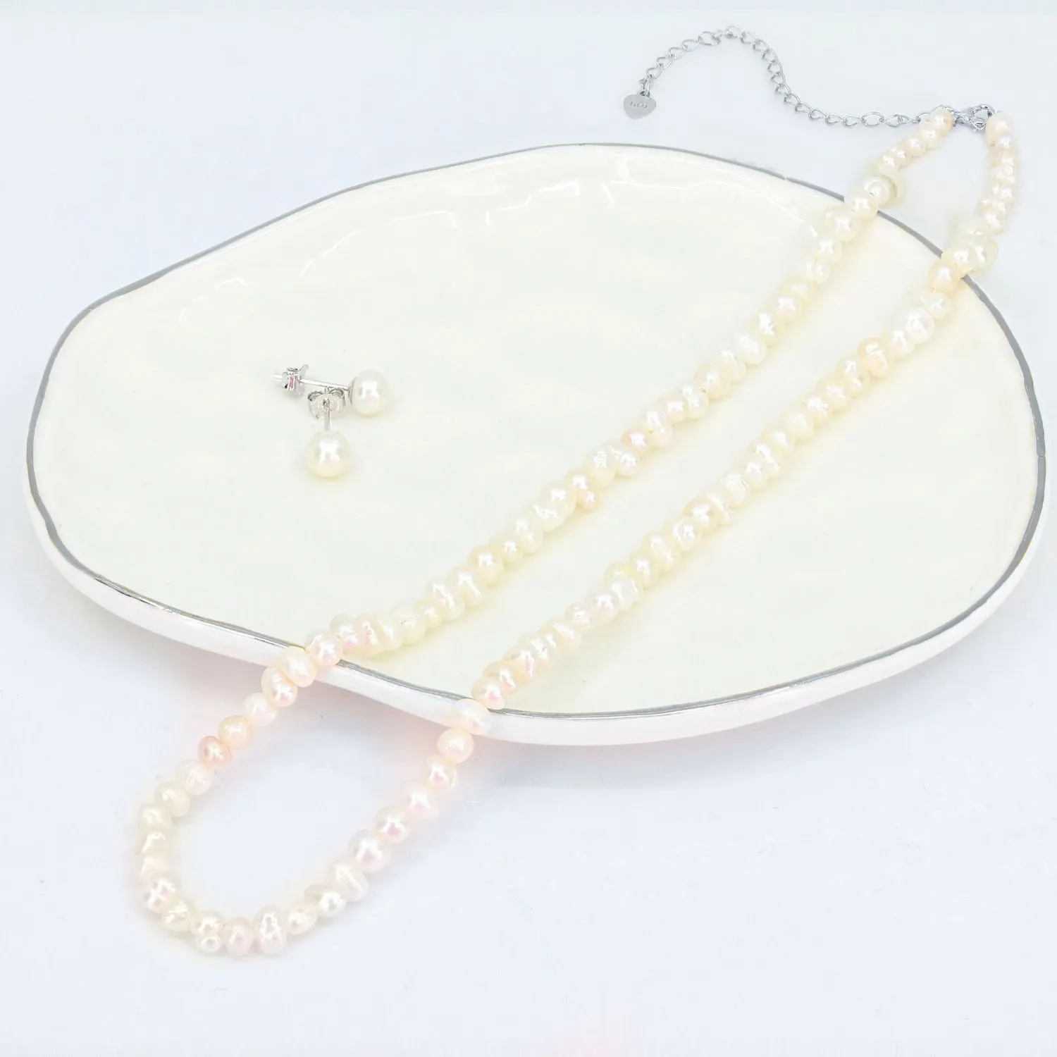 Natural Freshwater Pearl Necklace