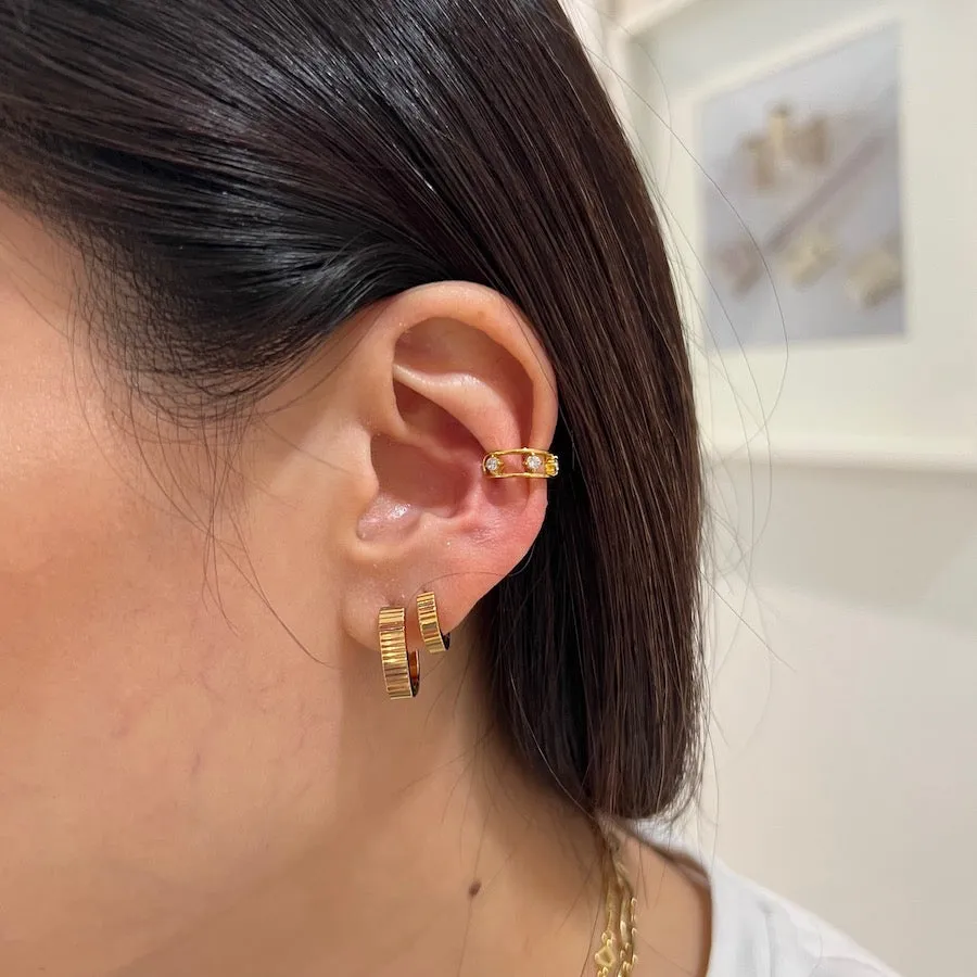 Ribbed Bar Gold 8mm Baby Huggie Earrings