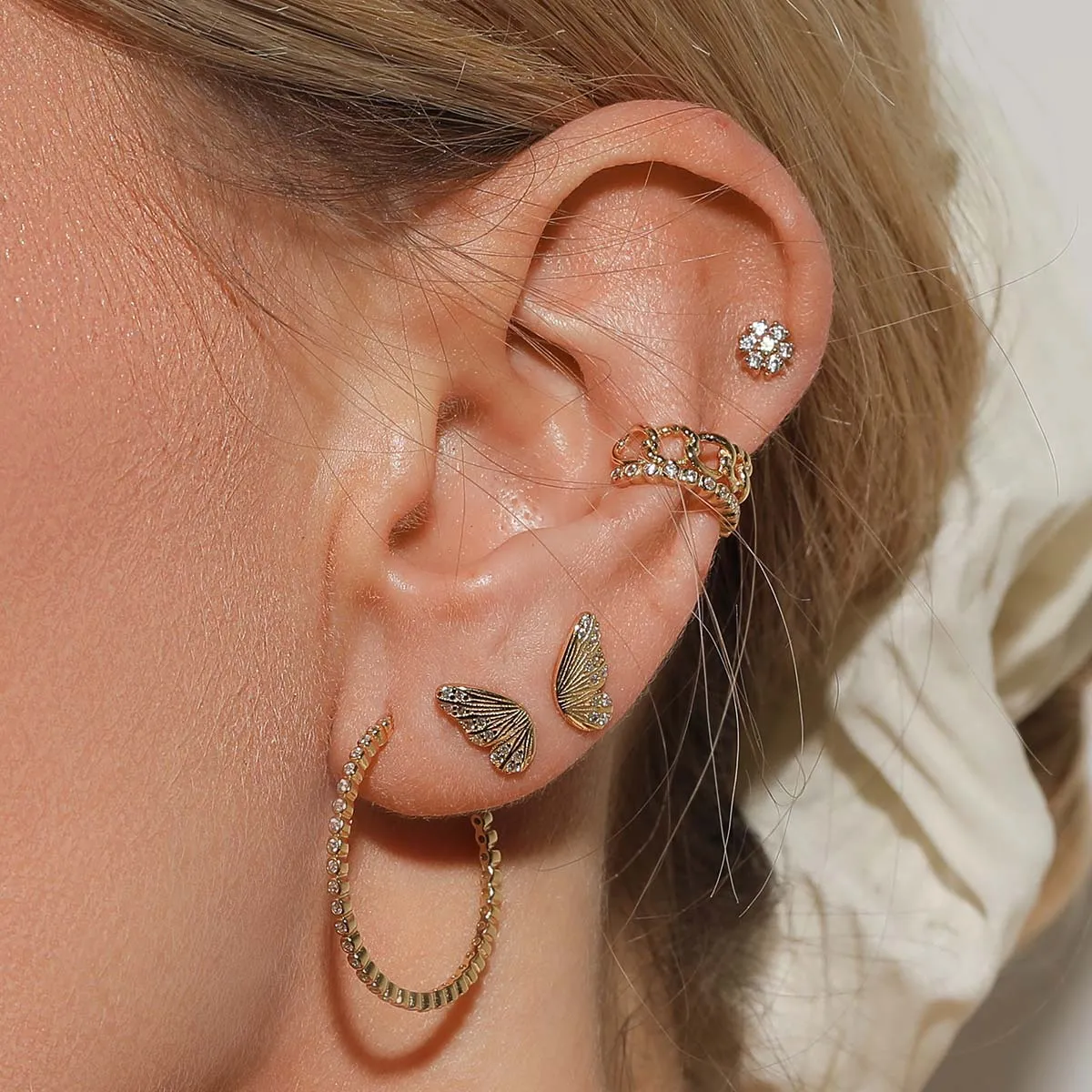Rolls chain ear cuffs