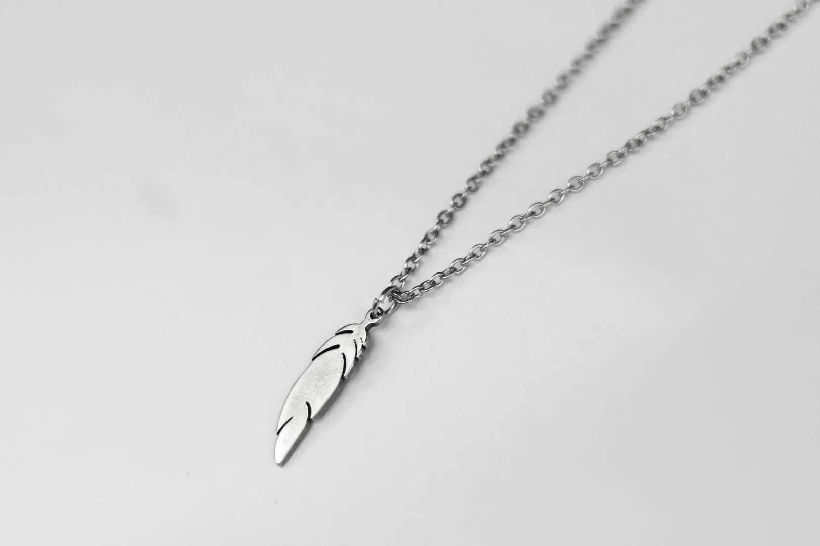 Silver feather necklace for men, stainless steel chain necklace, waterproof